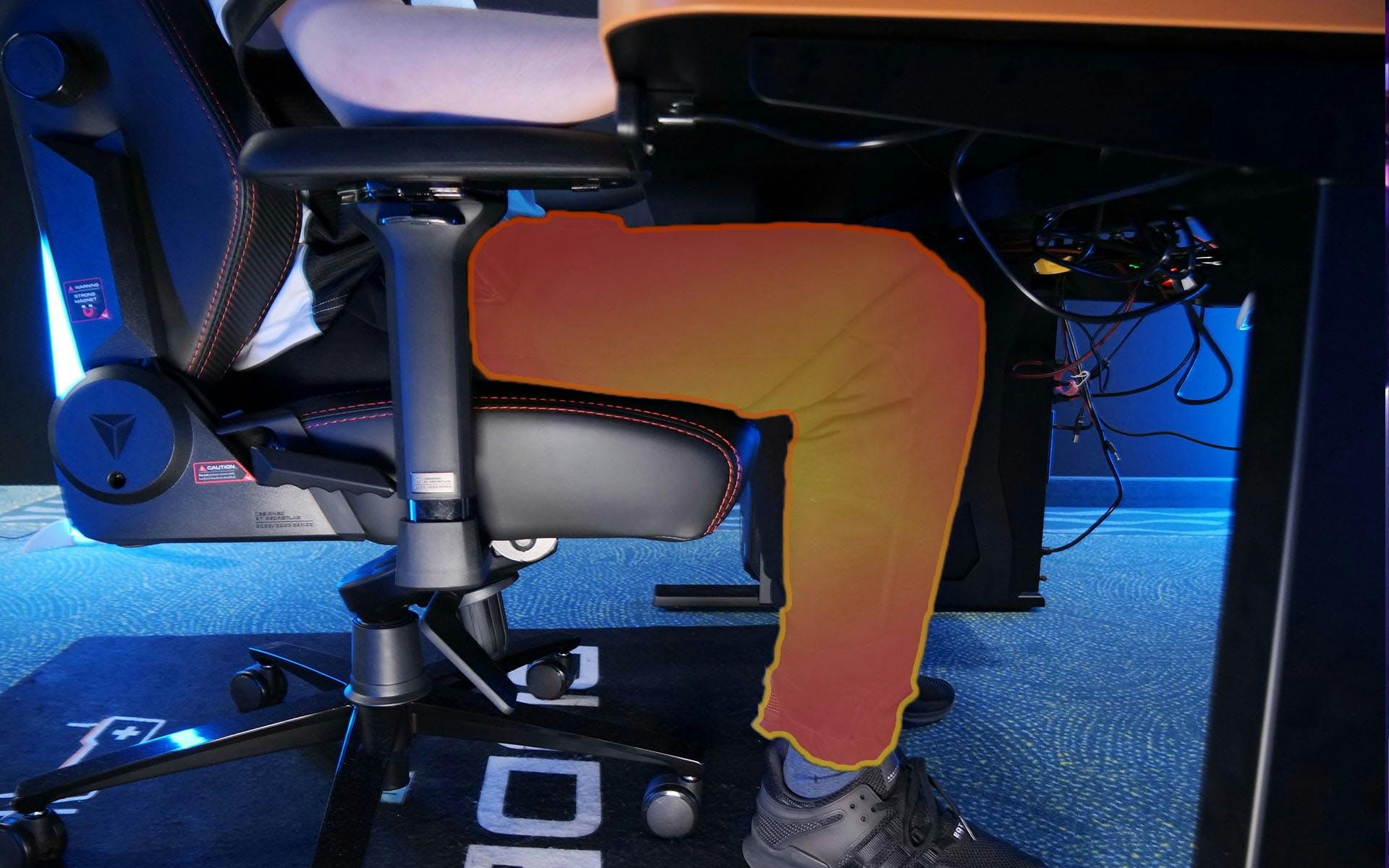 Ergonomic sitting promotes blood circulation in the legs